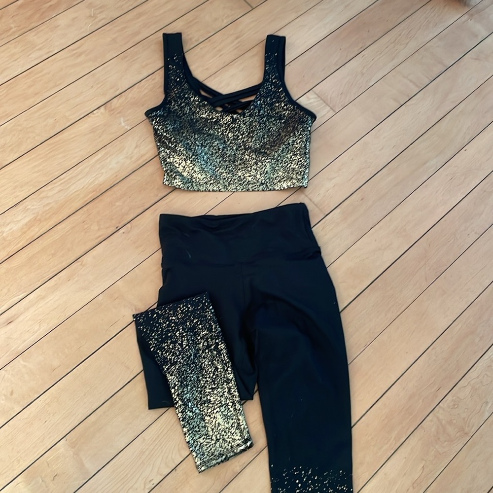 Marika outfit active wear pants and tank with built bra medium